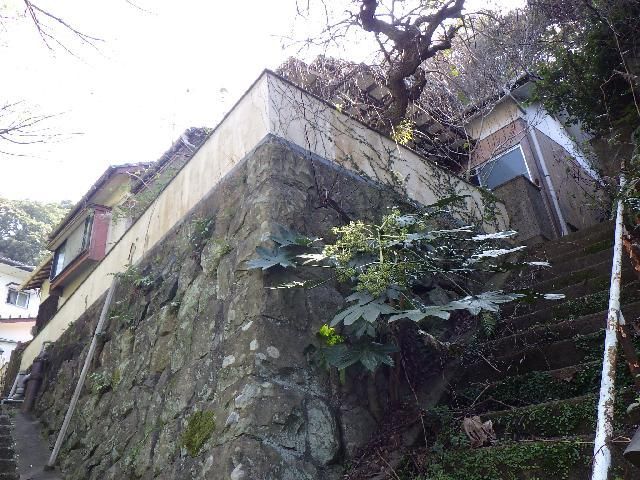 5DK Wooden House for Sale in Sasebo with Additional Forest Land - Thumbnail 2