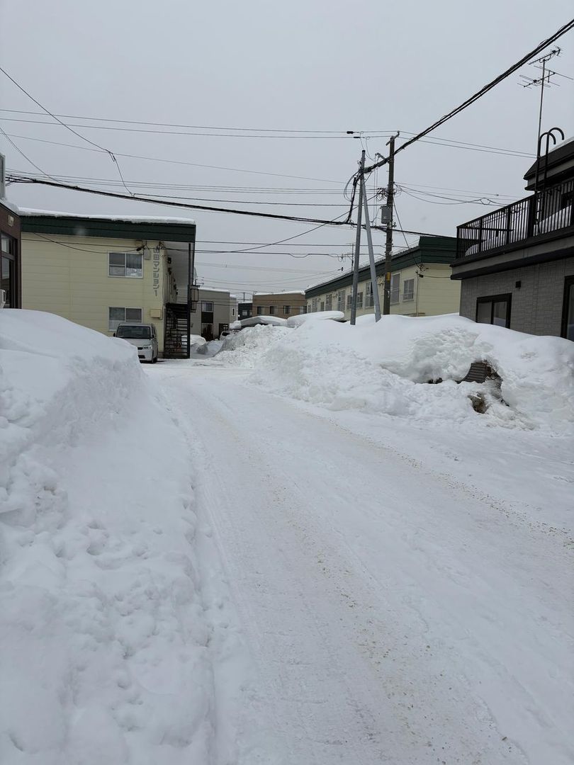Renovated 3LDK House in Kiyota, Sapporo - 162.75m² Land - Thumbnail 2