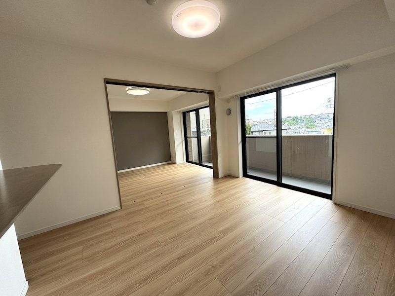 3LDK Apartment for Sale in Minami Ward, Yokohama - Thumbnail 3