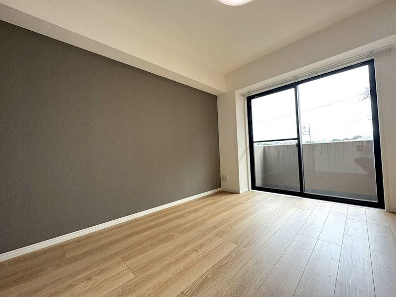 3LDK Apartment for Sale in Minami Ward, Yokohama - Thumbnail 2