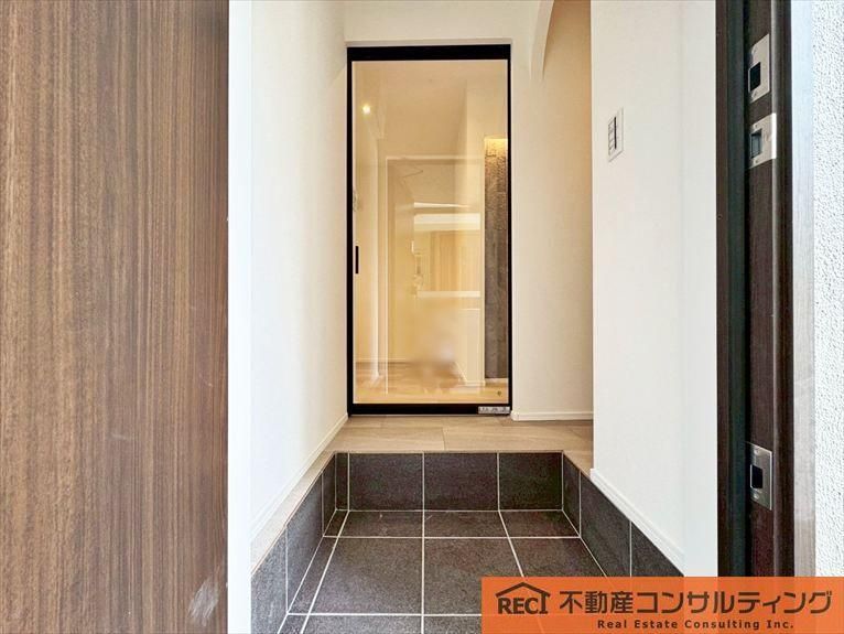 Renovated 2LDK House in Nada, Kobe - 19.5 Million Yen - Thumbnail 3
