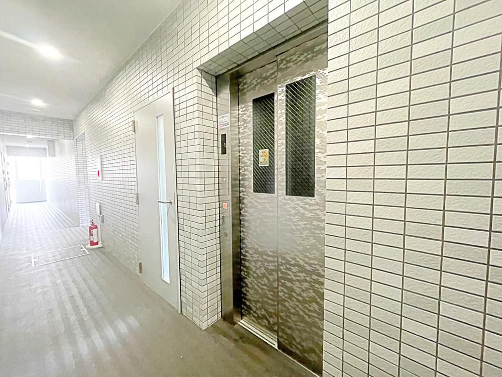 1LDK Apartment for Sale in Sumida, Tokyo - 40.26m² - Thumbnail 2
