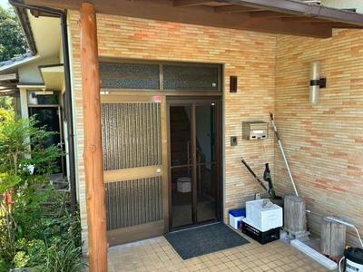 5DK House with Large Garden in Hiji, Oita - 13.8 Million Yen — Front_door, Hiji, Oita