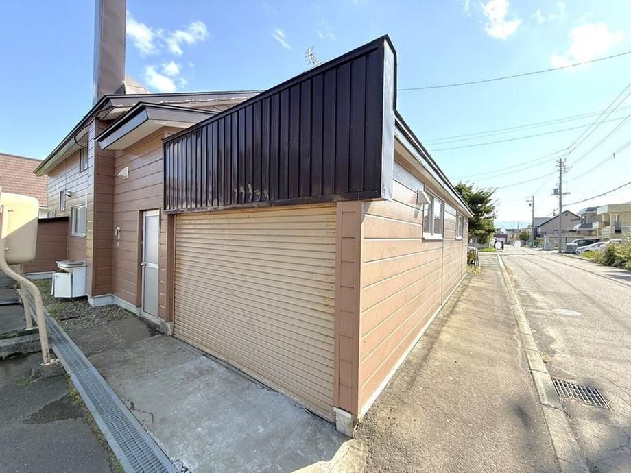 5LDK House for Sale in Ishikari, Hokkaido - 647.92 sqm Land - Thumbnail 3