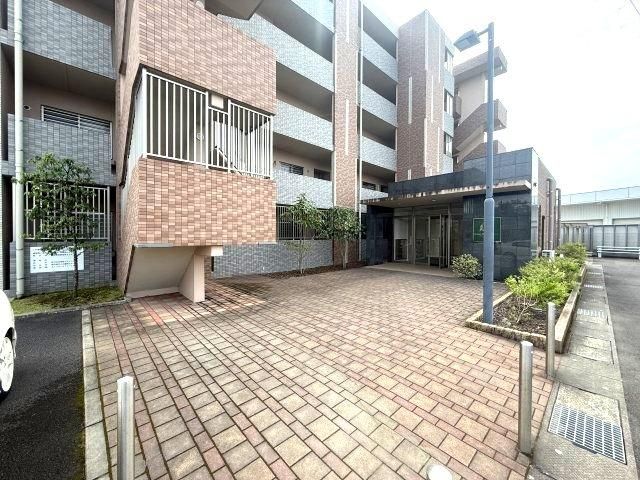 3LDK Apartment for Sale in Aira, Kagoshima - 79.1m2 - Thumbnail 3