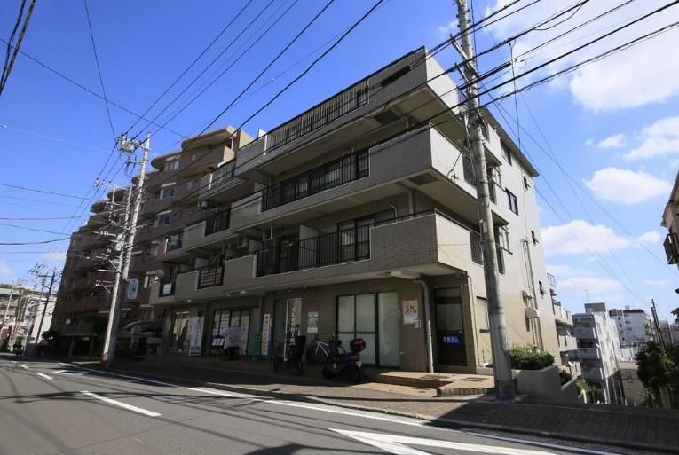 2LDK Apartment for Sale Near Mitsukyo Station, Yokohama - Thumbnail 3