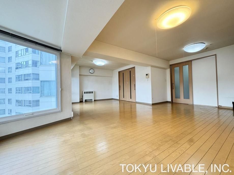 2LDK Apartment for Sale in Chuo-ku, Sapporo - 82m2 - 14.8M Yen - Thumbnail 3