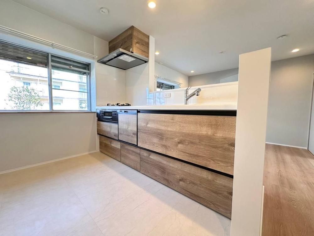 Renovated 3LDK Apartment for Sale in Tama-ku, Kawasaki - Thumbnail 3