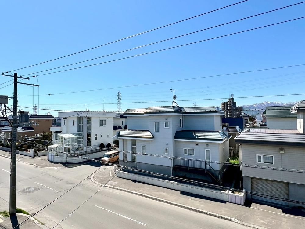 Renovated 3-Story House in Shinkawa, Kita-ku, Sapporo - Thumbnail 4