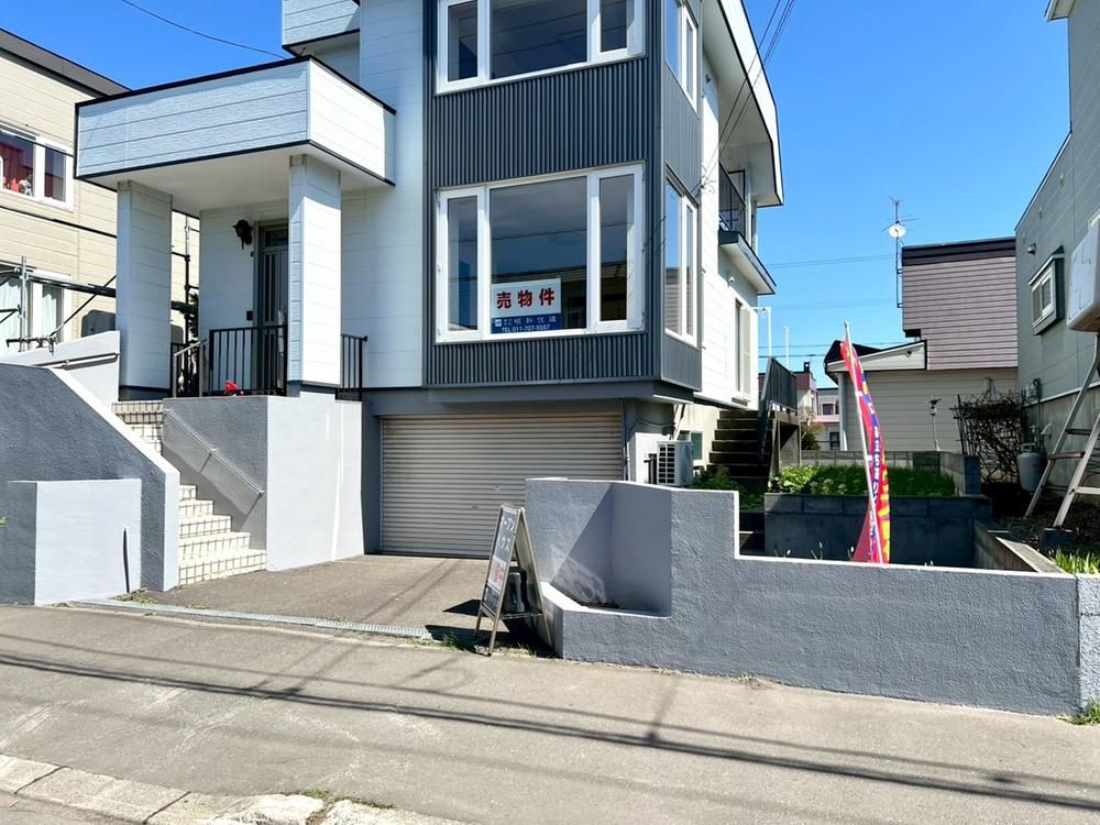 Renovated 3-Story House in Shinkawa, Kita-ku, Sapporo - Thumbnail 3