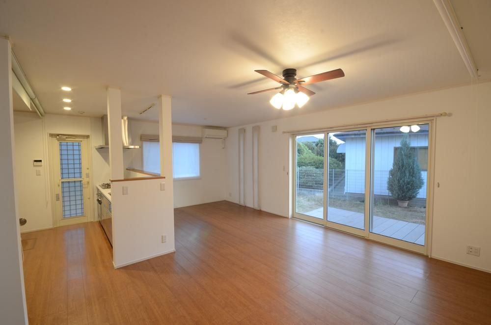 4LDK Detached House for Sale in Tsukuba, 471m² Land - Thumbnail 3