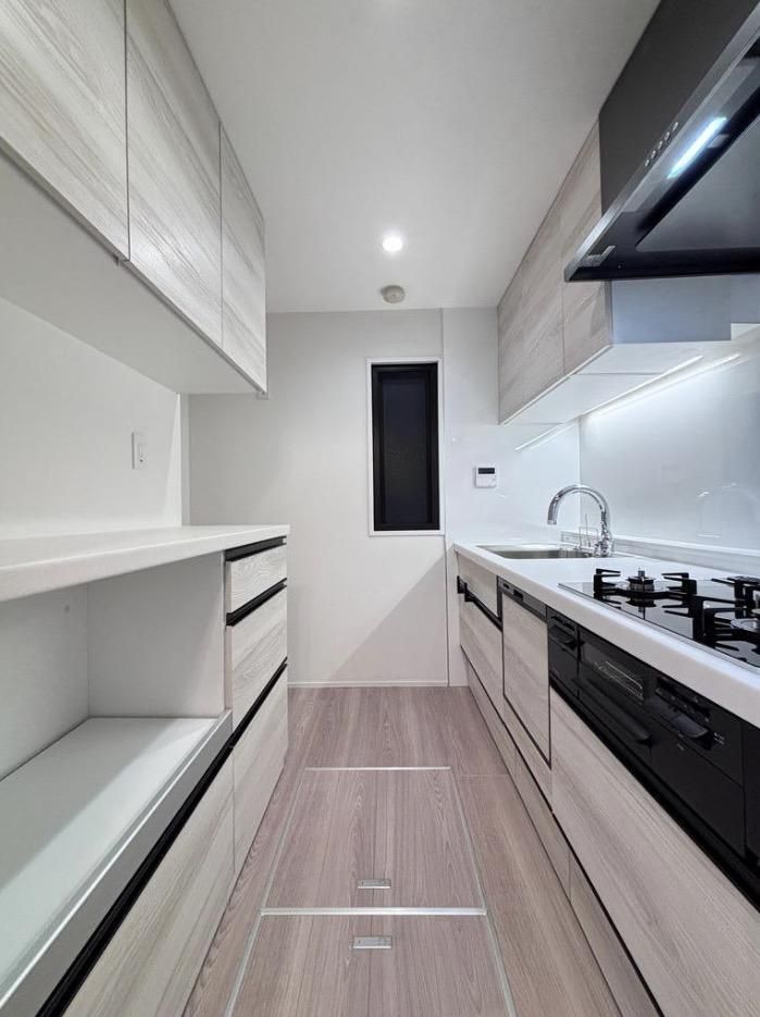 Renovated 3LDK Apartment for Sale in Tama Ward, Kawasaki - Thumbnail 4