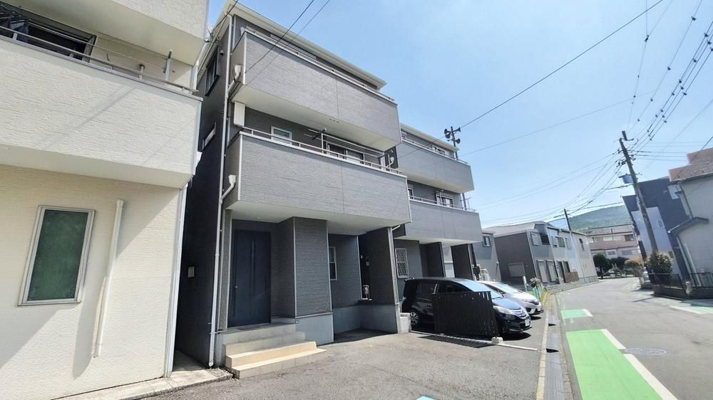3LDK House for Sale in Saitama City Midori Ward - Thumbnail 2
