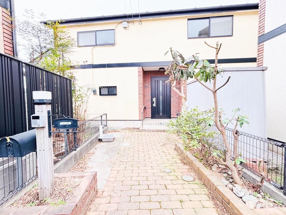 Renovated 4LDK House in Fuchu City, Tokyo - 87m2 - Thumbnail 2