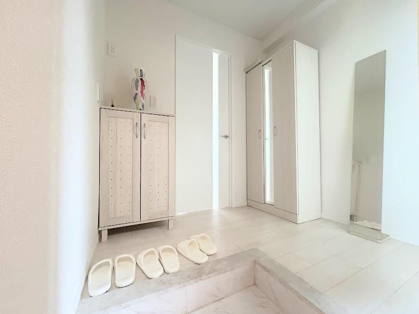 2LDK Apartment for Sale in Kawasaki, Kanagawa - 61 sqm - Thumbnail 2