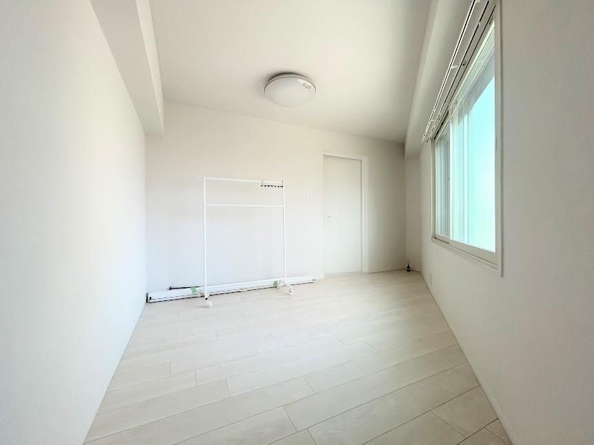 2LDK Apartment for Sale in Kawasaki, Kanagawa - 61 sqm - Thumbnail 4