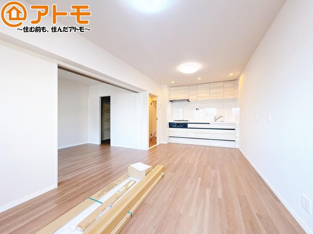 Renovated 2LDK Apartment in Shizuoka City, Aoi-ku - Thumbnail 4