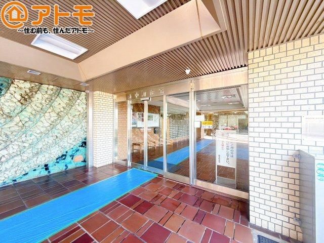Renovated 2LDK Apartment in Shizuoka City, Aoi-ku - Thumbnail 3