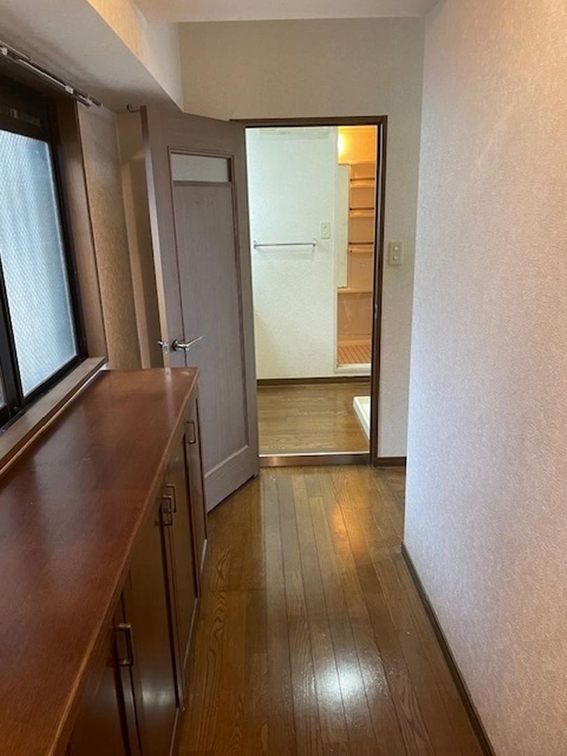 4LDK Apartment for Sale in Miyazaki City, Miyazaki Prefecture - Thumbnail 3