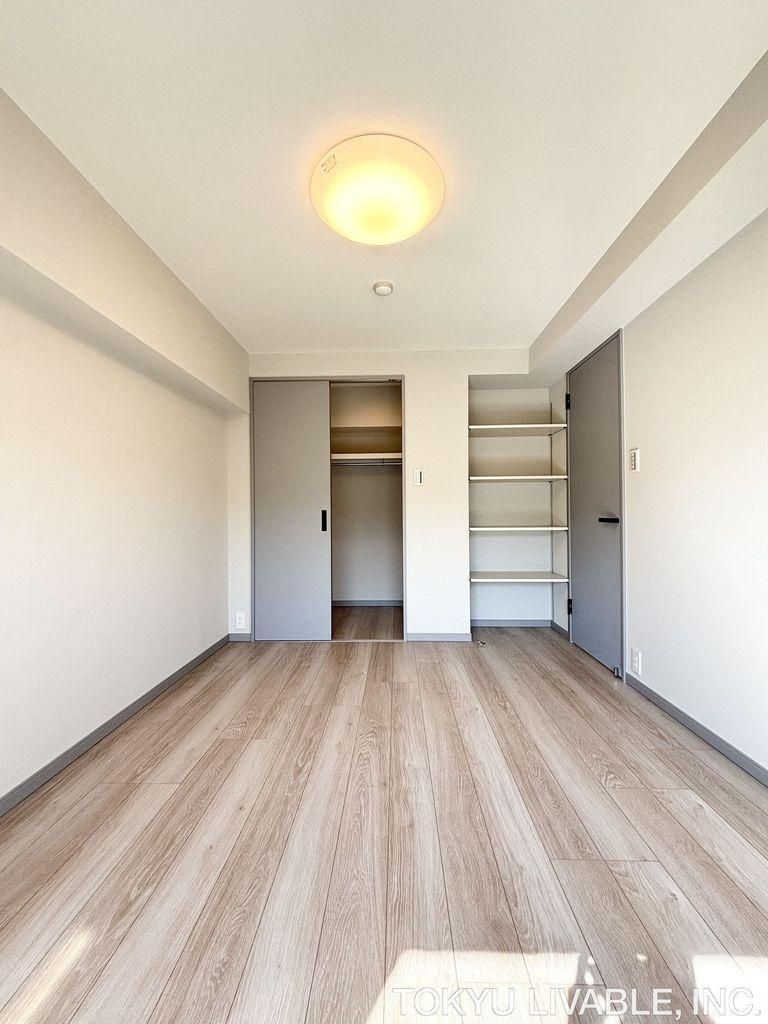 3LDK Renovated Apartment in Musashi Kosugi, Kawasaki - Thumbnail 3