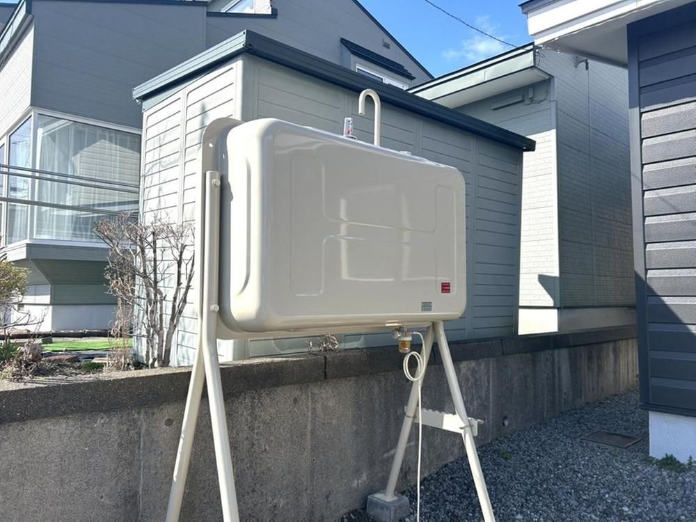 Renovated 4LDK House on Corner Lot in Muroran, Hokkaido - Thumbnail 4