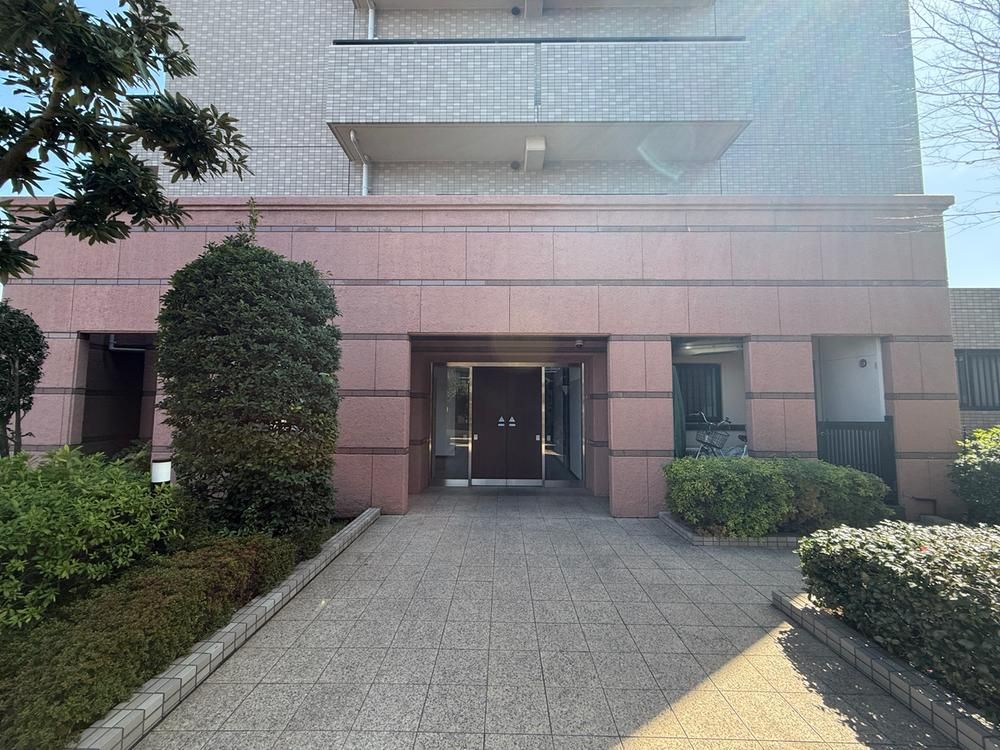 3LDK Apartment for Sale in Funabashi, Chiba - 67.6sqm - Thumbnail 2