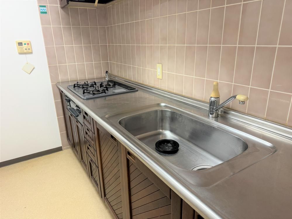3DK Apartment for Sale in Miyazaki City, Miyazaki Prefecture - Thumbnail 3