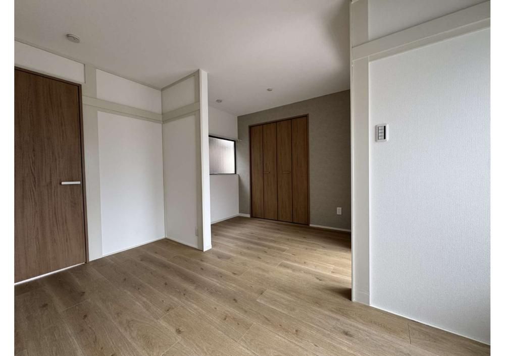 Renovated 1LDK House Near Numabukuro Station in Nakano, Tokyo - Thumbnail 2