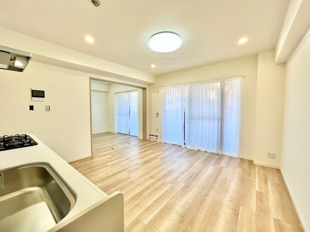Renovated 3DK Apartment in Fujisawa City, Kanagawa - Thumbnail 4