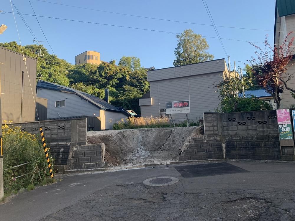 Land for Sale in Otaru City, Hokkaido - 205.55m2 - Thumbnail 4