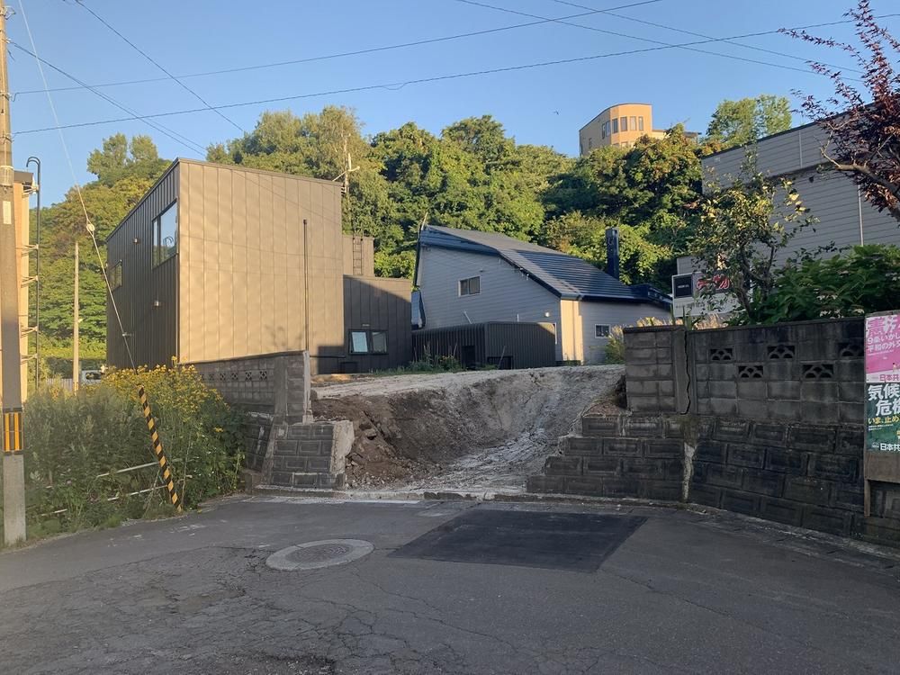 Land for Sale in Otaru City, Hokkaido - 205.55m2 - Thumbnail 2