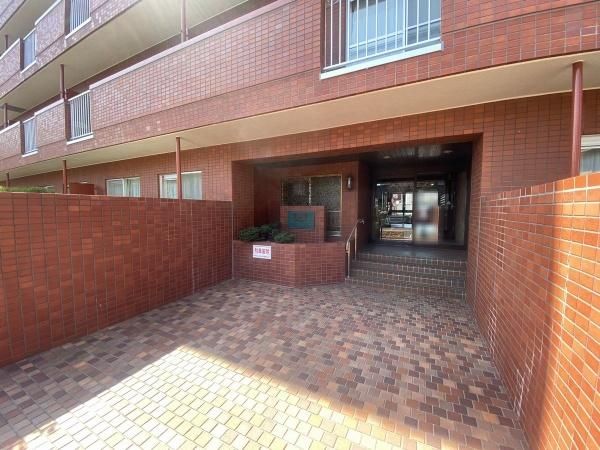 Renovated 1LDK Apartment for Sale in Nishi Ward, Sapporo - Thumbnail 2