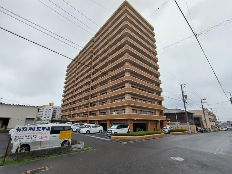 Renovated 4LDK Apartment for Sale Near Koriyama Station - Thumbnail 2