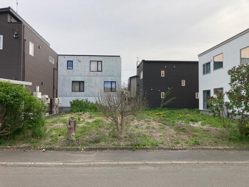 Land for Sale in Kita Ward Sapporo 232m2 - Thumbnail 2