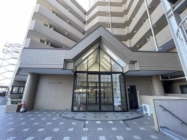 2LDK Apartment for Sale in Toride, Ibaraki - 68.15m2 - Thumbnail 2