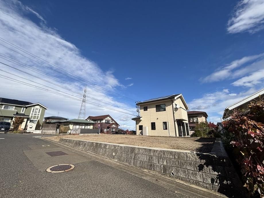 Land for Sale in Kawabira, Aoba Ward, Sendai - 215m2 Corner Lot - Thumbnail 2