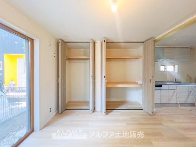 Renovated 3LDK+S House for Sale in Hino, Tokyo - Thumbnail 3