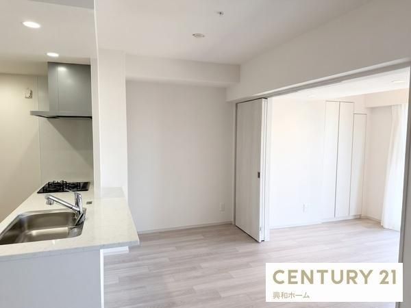 2LDK Apartment for Sale in Linear Gate Tower Nagoya - Thumbnail 4