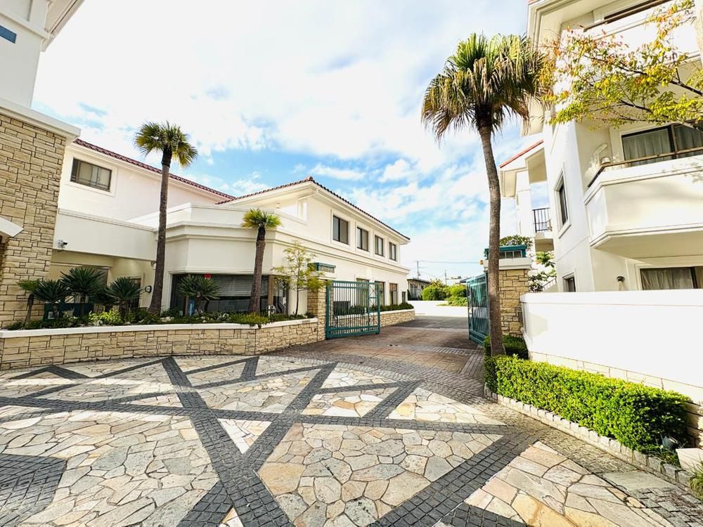 2LDK Apartment in Chigasaki, Kanagawa - 78.71m2 - Thumbnail 3