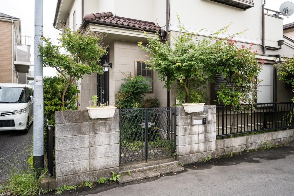 5DK Detached House in Machida, Tokyo with Garden and Parking - Thumbnail 3