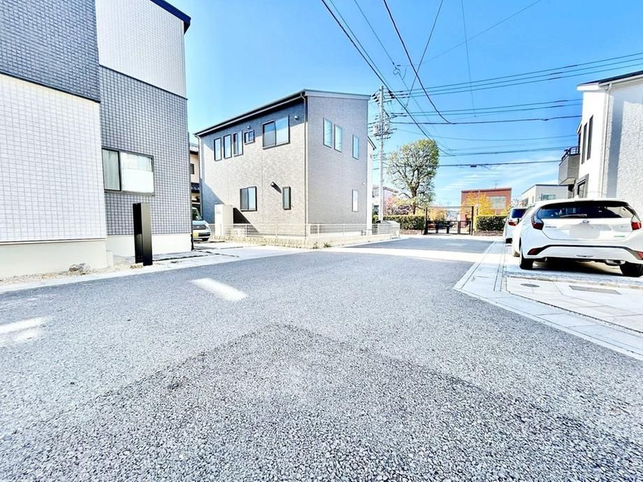 4LDK Detached House for Sale in Sakura Ward, Saitama City - Thumbnail 3