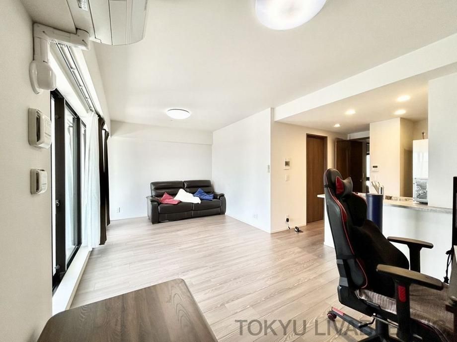2LDK Apartment for Sale in Asao Ward, Kawasaki, Kanagawa - Thumbnail 3