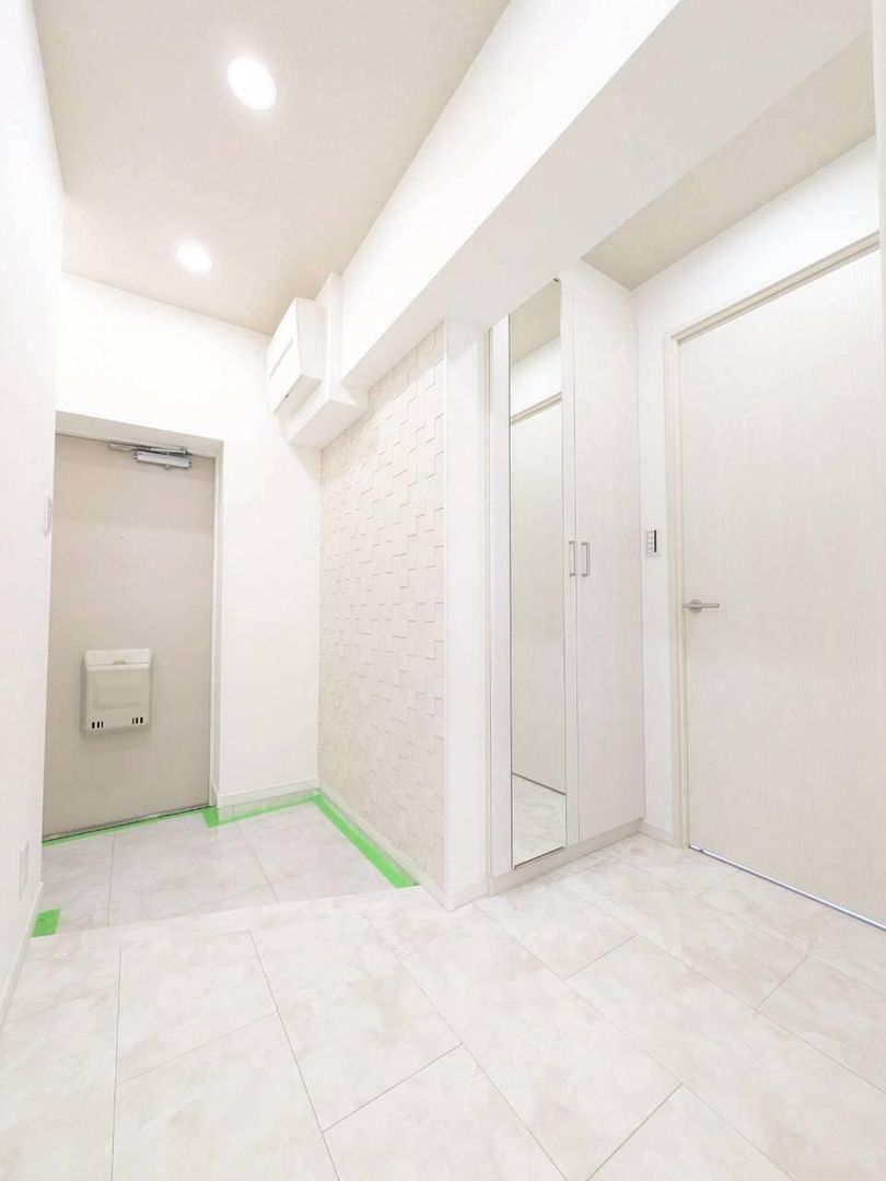 Renovated 3LDK Apartment for Sale in Totsuka, Yokohama - Thumbnail 2