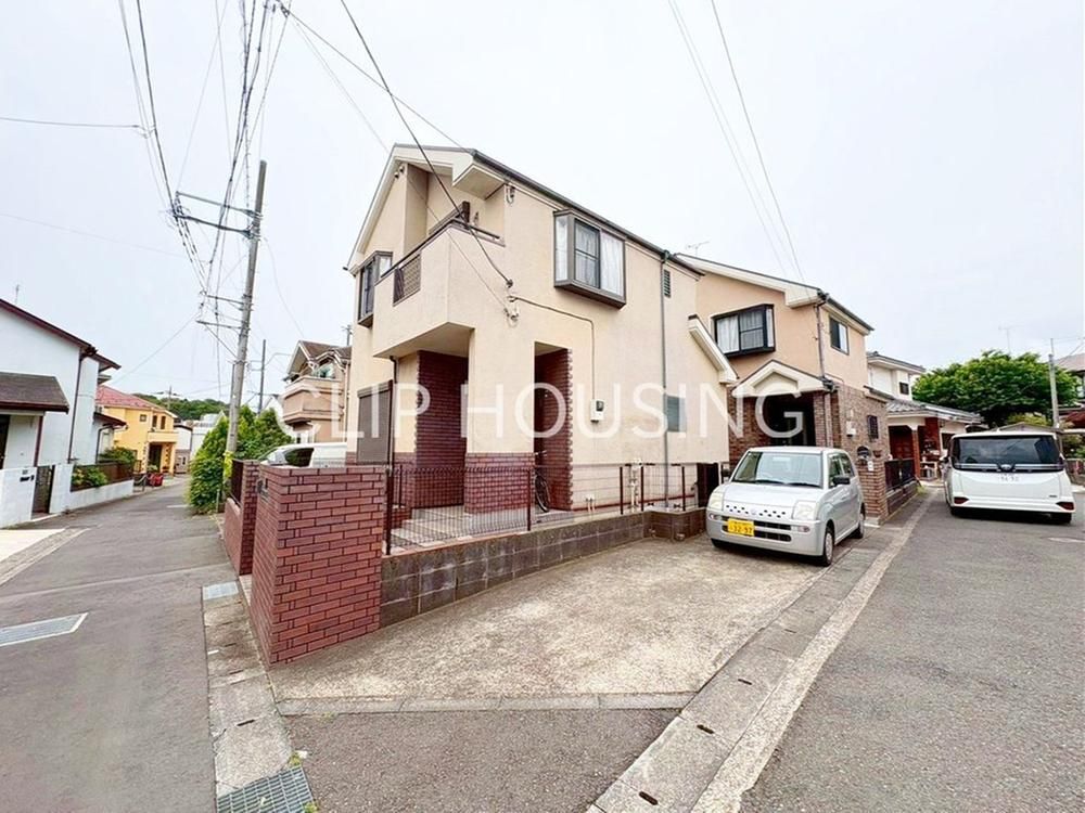 4LDK Detached House for Sale in Asahi Ward, Yokohama - 140 sqm Land - Thumbnail 2
