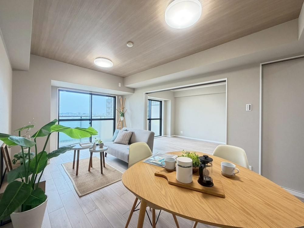 Renovated 2LDK Apartment for Sale in Atsugi, Kanagawa - Thumbnail 4