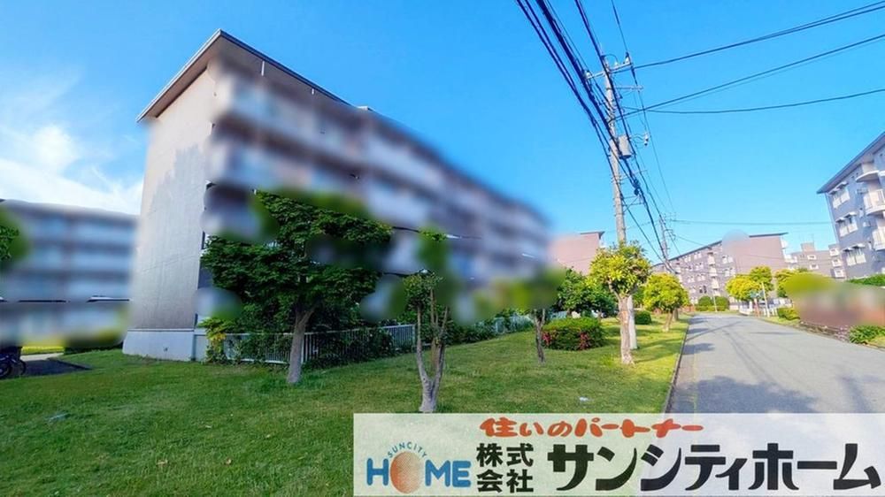 Fully Renovated 2LDK Apartment in Saitama City, Kita Ward - Thumbnail 2