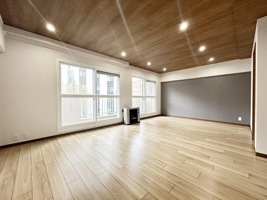 Renovated 1LDK+S Apartment Near Nakajima Park, Sapporo - Thumbnail 4