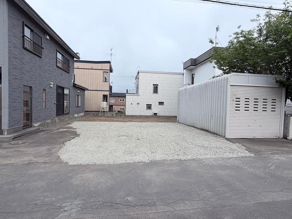 5LDK House for Sale in Kitahiroshima, Hokkaido - 304sqm Land - Thumbnail 2