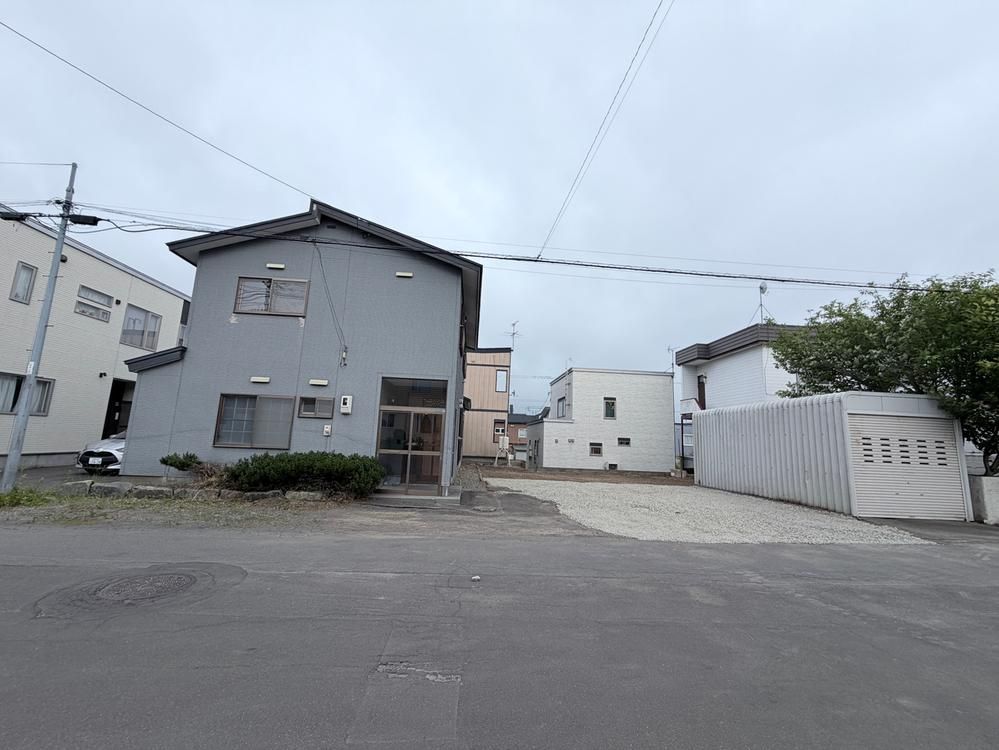 5LDK House for Sale in Kitahiroshima, Hokkaido - 304sqm Land - Thumbnail 3