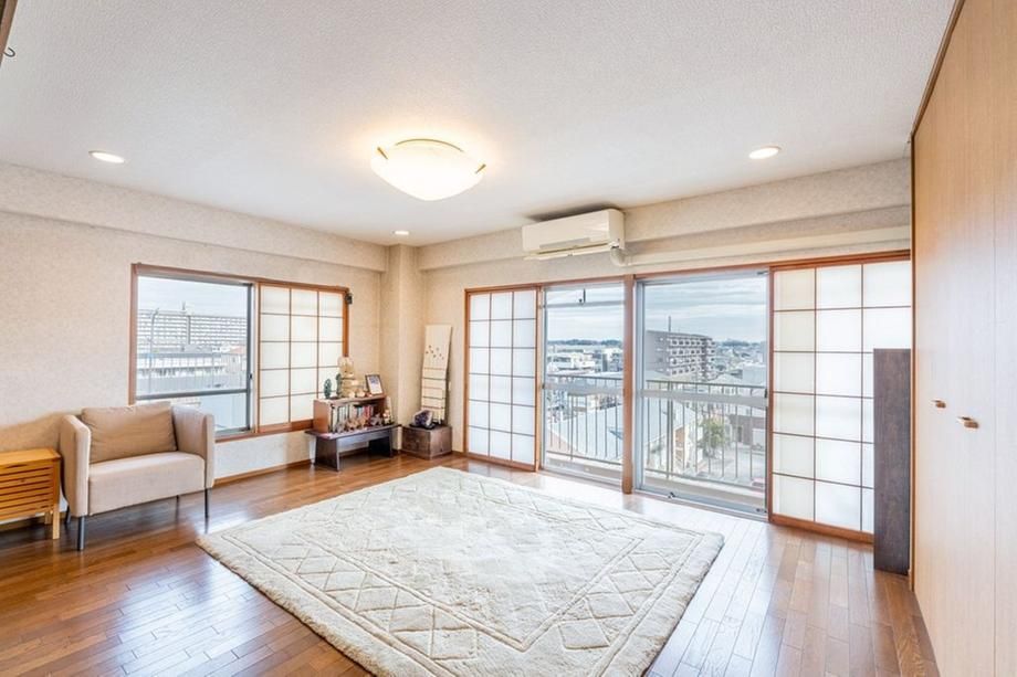 2LDK Apartment for Sale in Funabashi, Chiba with Large Roof Balcony - Thumbnail 3